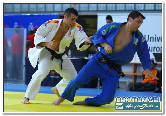 CEU2011 200009